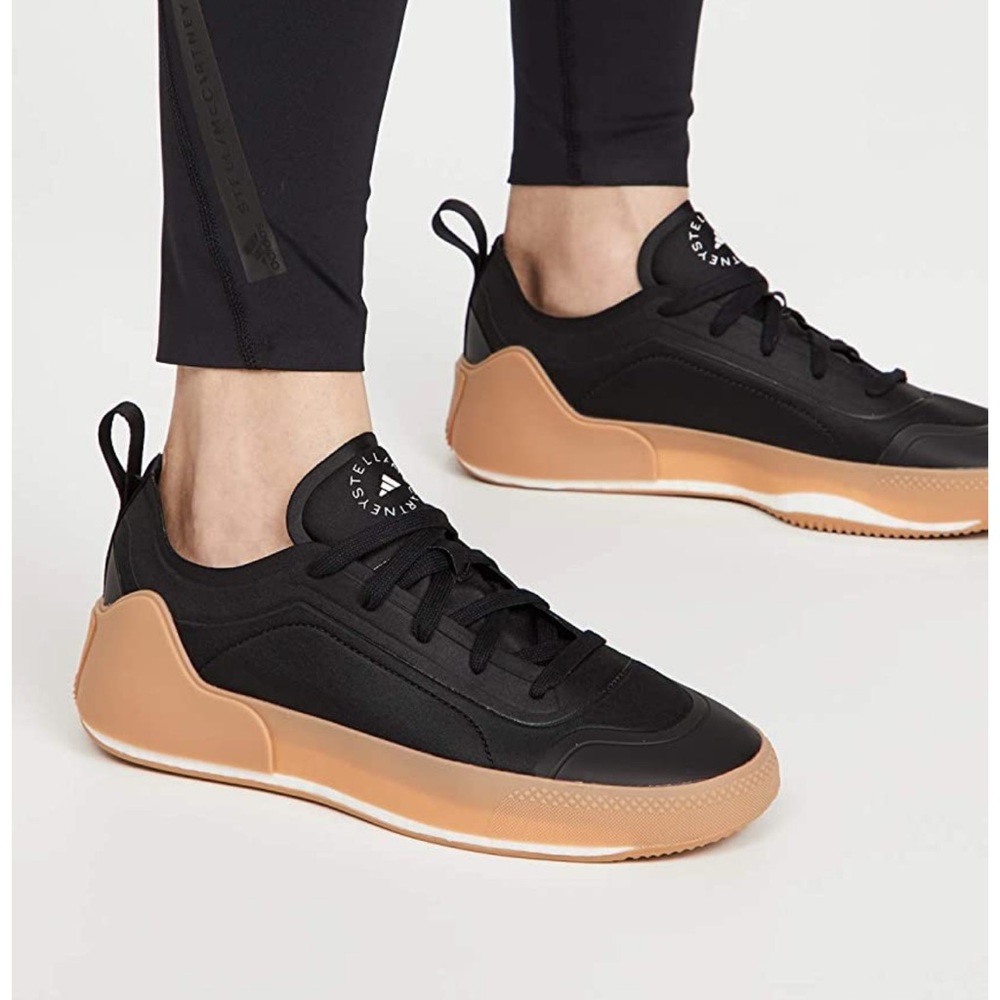 Stella McCartney Treino Shoes Core Black / Core Black / Off White